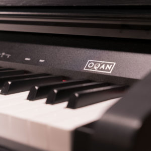 Llega el piano digital para principiantes Oqan QP88C.